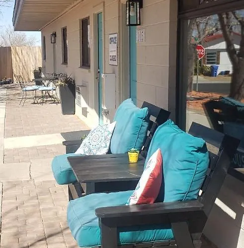 Drift At Lake Powell Motel